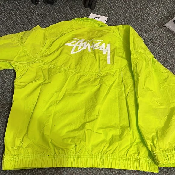 Nike windbreaker jacket - Picture 3 of 4